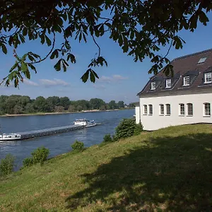https://schnellenburg.dusseldorf-hotel.net